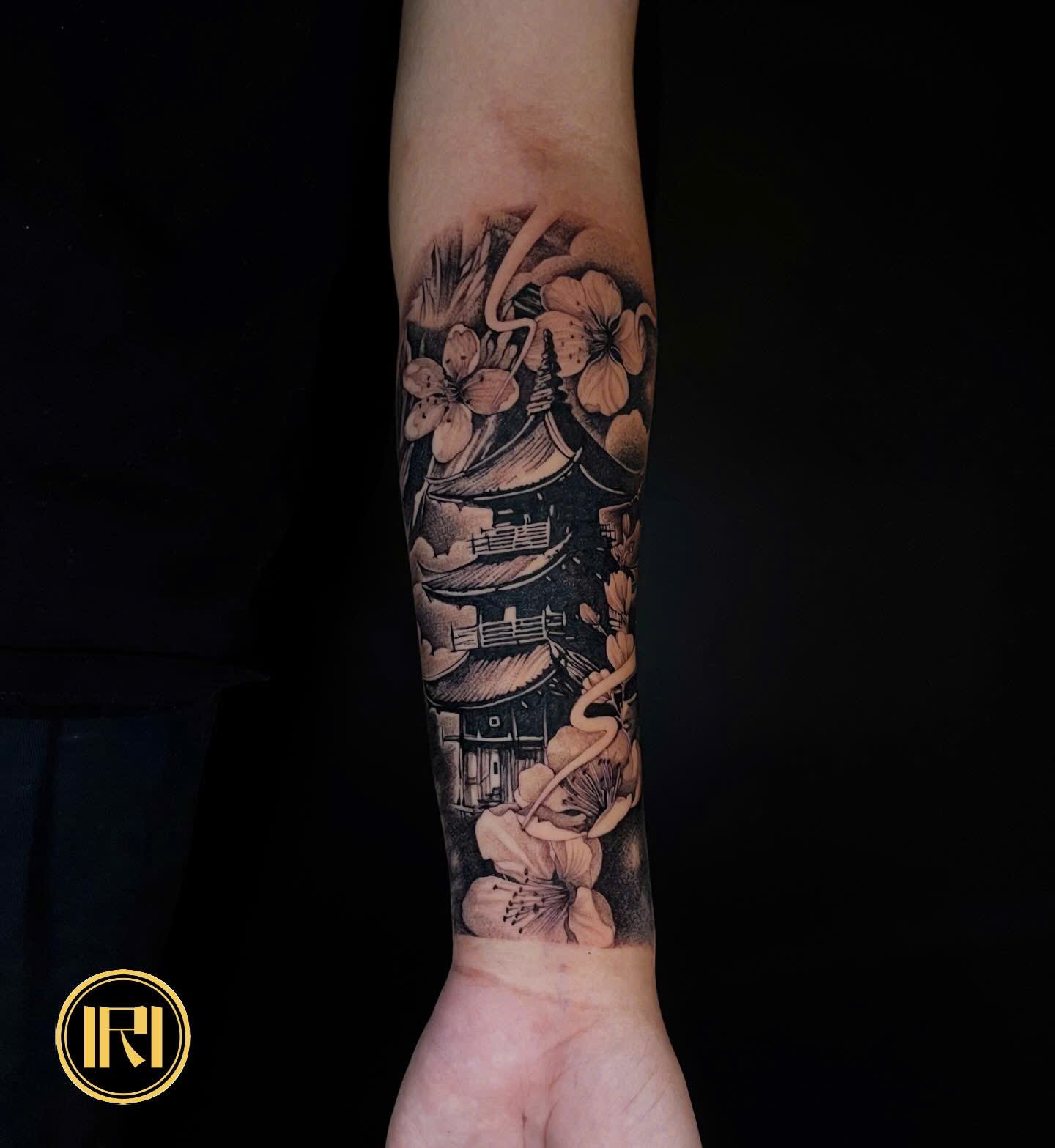 Realism & Blackwork #14